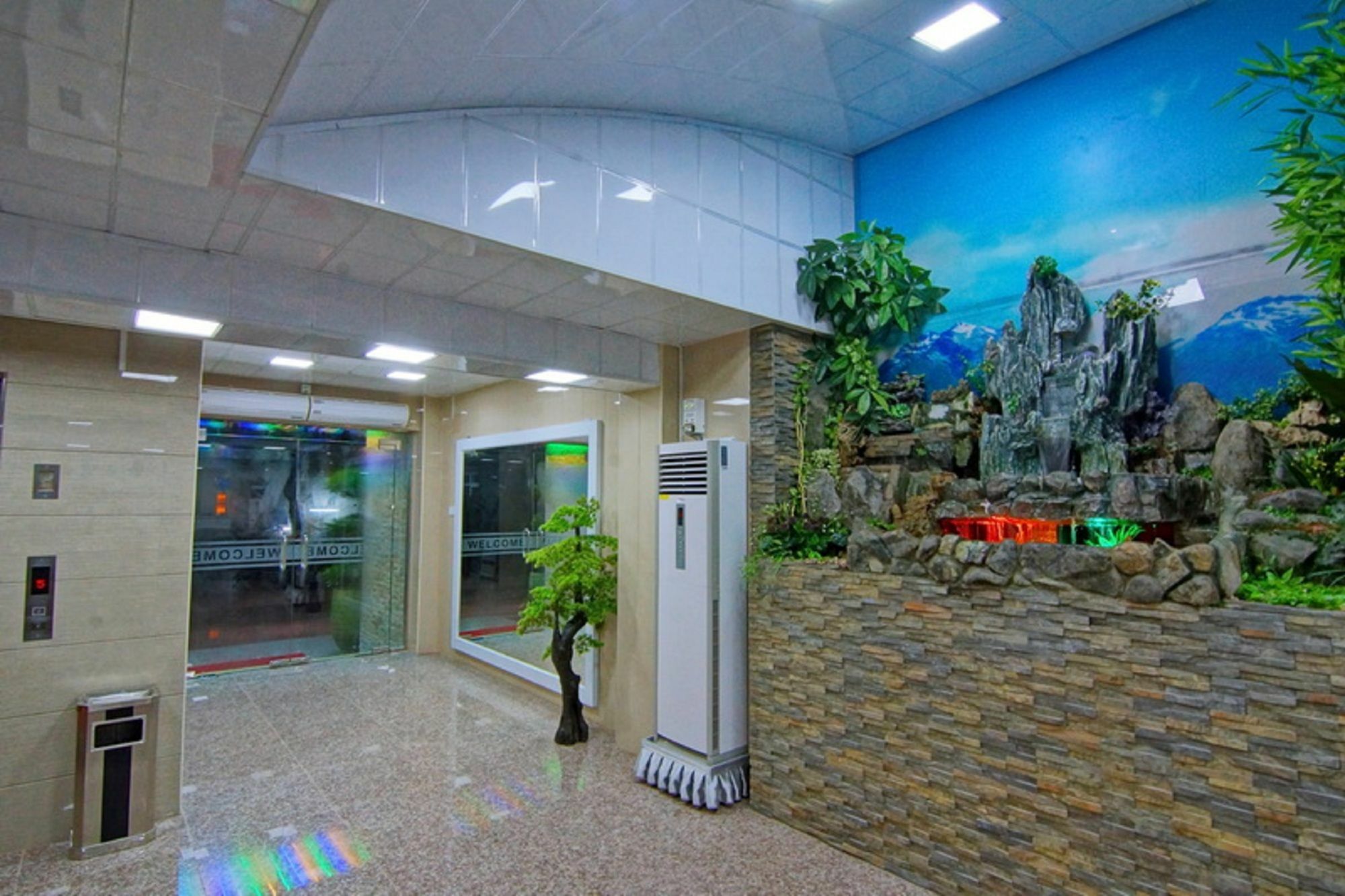 Tiger One Hotel Mandalay Exterior photo