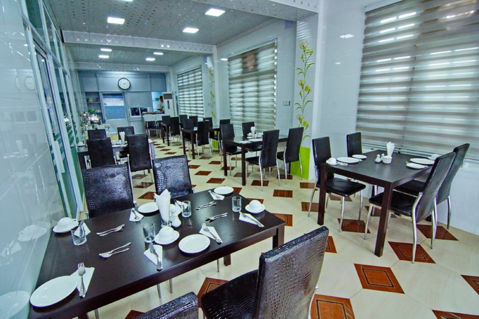 Tiger One Hotel Mandalay Exterior photo